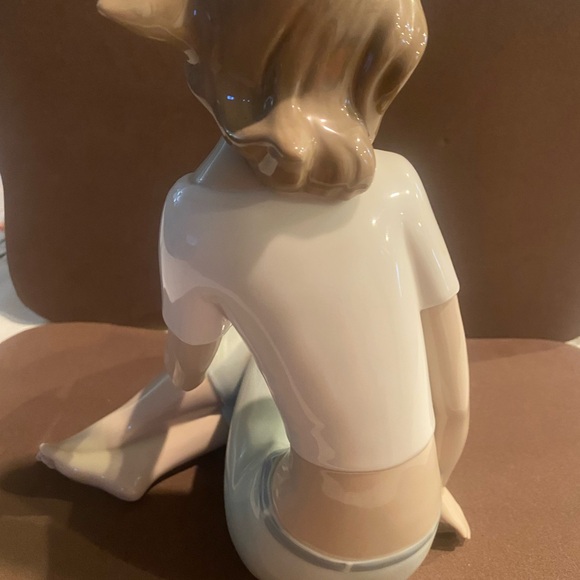 NAO By LLADRO Mediterranean Breeze - Picture 3 of 5